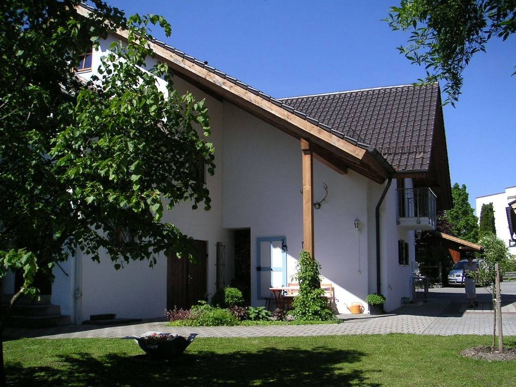Ferienwohnung mit 2 Schlafzimmer in Murnau am Staffelsee, Das Blaue Land