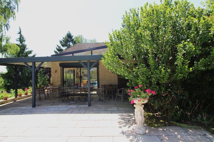 Gîte pour 2 personnes, avec Terrasse et Jardin dans Xertigny - 4