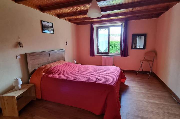 Location de vacances pour 6 personnes, avec jardin et terrasse à Gerbépal - 2