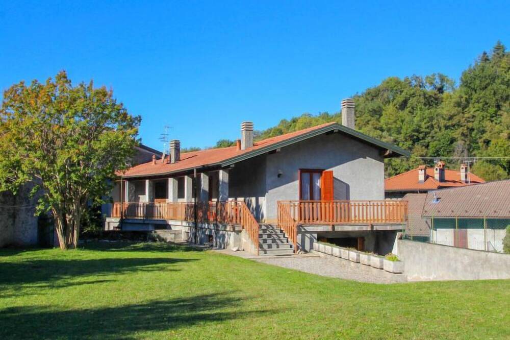 Vakantiehuis Angela by Interhome in Castelveccana, Lago Maggiore (Lombardy)