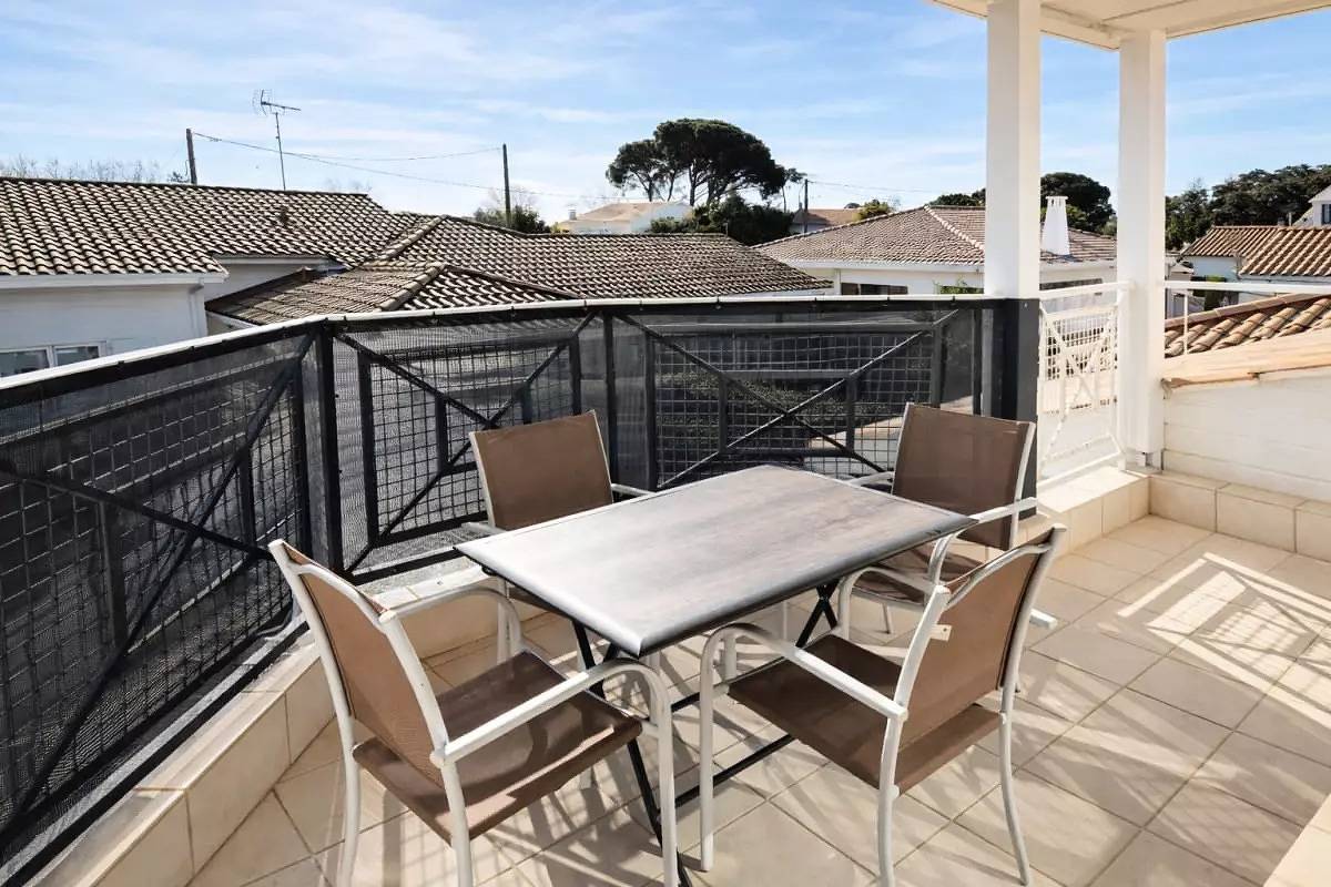 Apartamento entero, Appartements pour 4 Personnes in Arès, Region de Arcachon