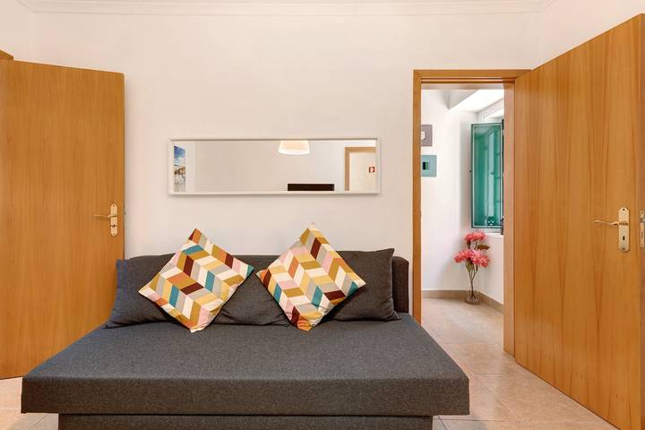 Holiday Home 'Casa Canopa' in Historic District with Wi-Fi in Setúbal, Setúbal Peninsula