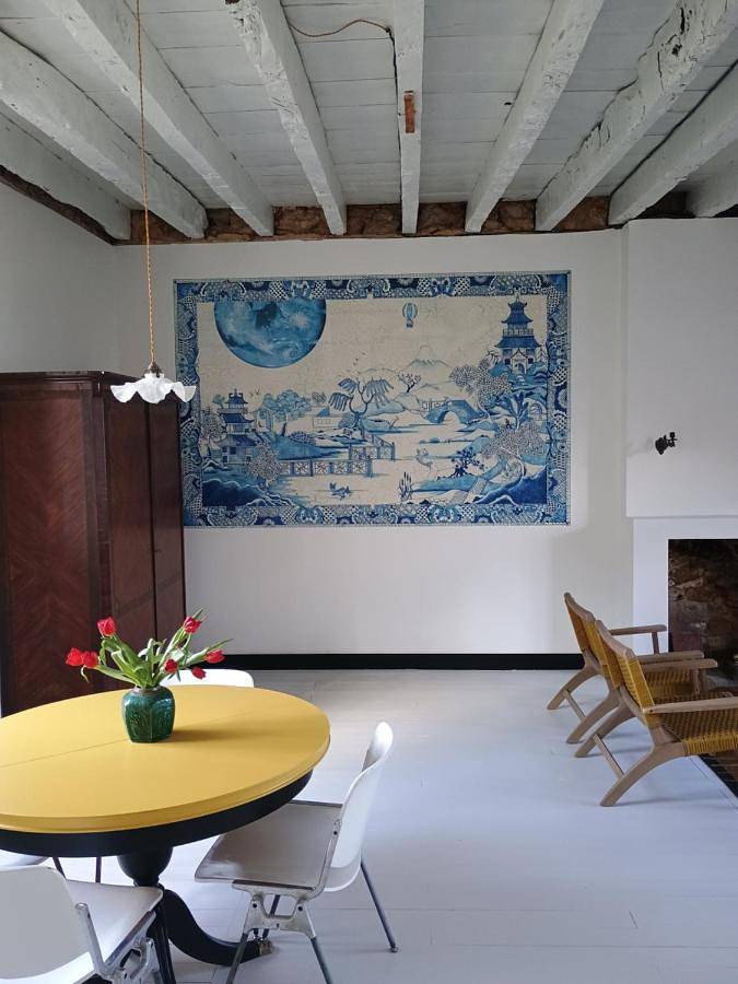 Location de vacances pour 4 personnes, avec terrasse et piscine ainsi que jardin et vue à Montbron