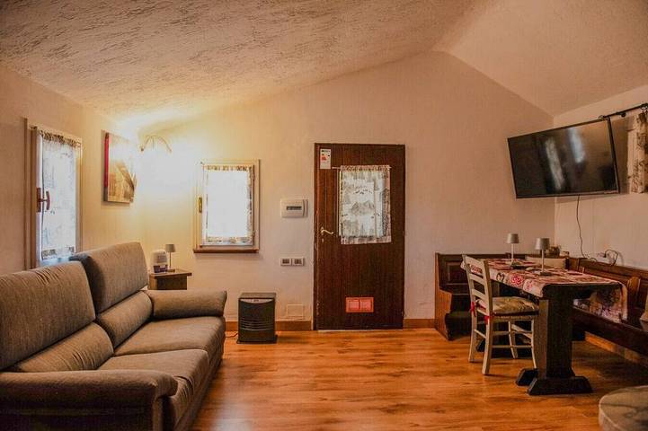 Gîte pour 2 personnes, avec jardin dans Serina - 4