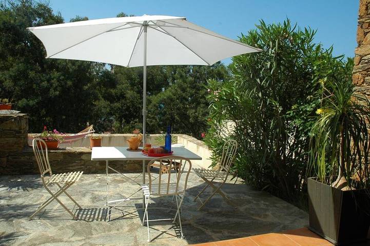 Gîte pour 4 personnes, avec jardin dans Plage de la Roya - 4