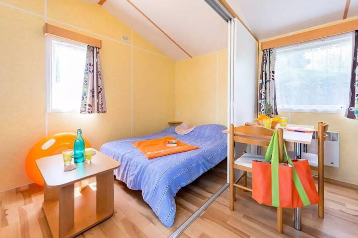 Mobil home pour 2 personnes dans Pen Bé - 2