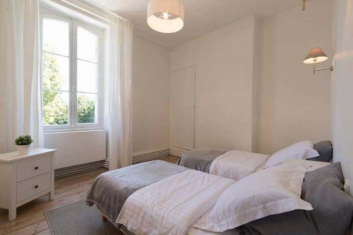 Location de vacances pour 16 personnes, avec jardin à Bourrou - 4