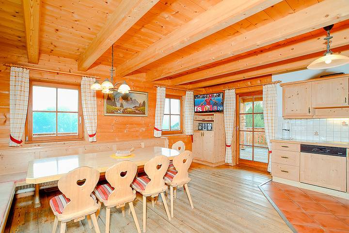 Ferienhaus für 11 Personen, mit Sauna und Ausblick sowie Terrasse in Kärnten - 2