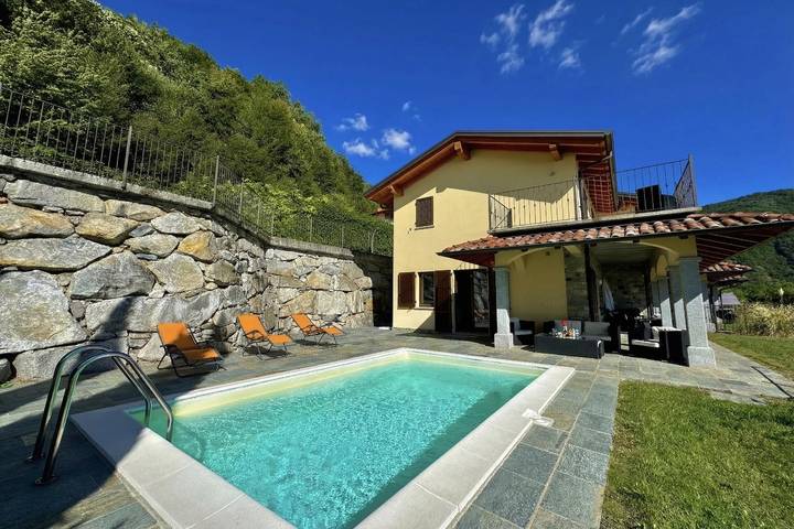 Villa Serena in Comune di Plesio, Lake Como