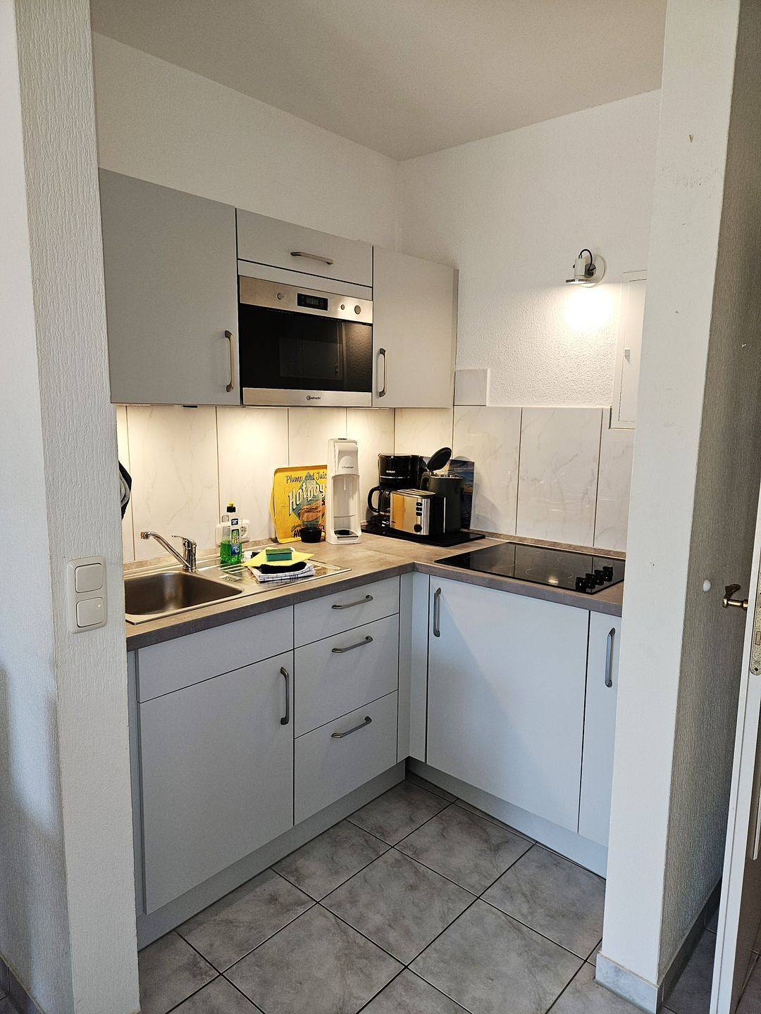 Ganze Wohnung, Schöne und gemütliche Ferienwohnung mit Südterrasse im Osten des Dorfes in Spiekeroog