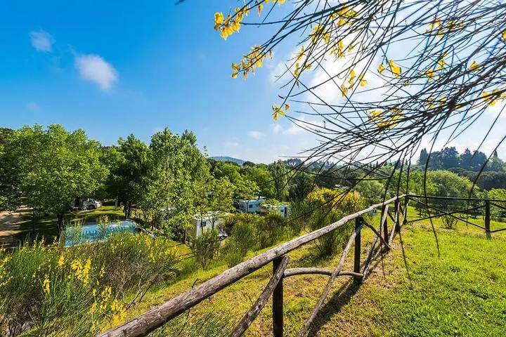 Camping für 6 Personen, mit Pool und Ausblick sowie Terrasse in Chianti - 3