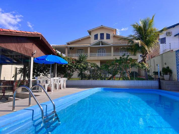 Casas e apartamentos de temporada para 6 pessoas, com vista e jardim e ainda piscina em Ingleses do Rio Vermelho