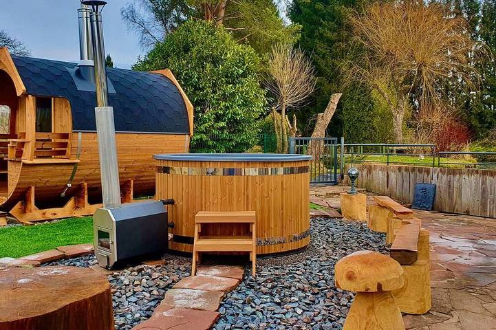 Gîte pour 10 personnes, avec jardin, animaux acceptés à Colroy-la-Grande