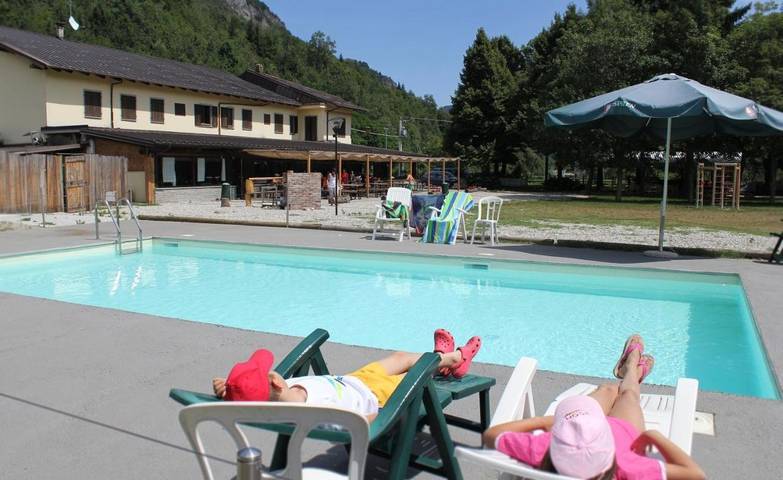 Maison de campagne pour 3 personnes, avec vue et jardin, adapté aux familles à Demonte - 2