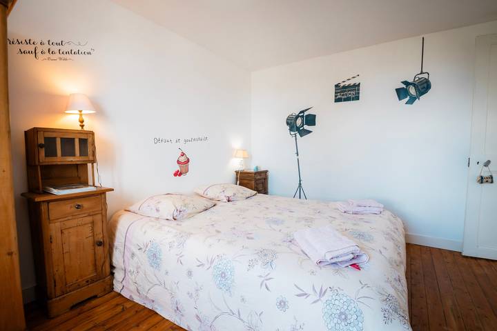 Chambre avec salle de bain privative Dives/ Cabourg in Dives-sur-Mer, Région de Lisieux