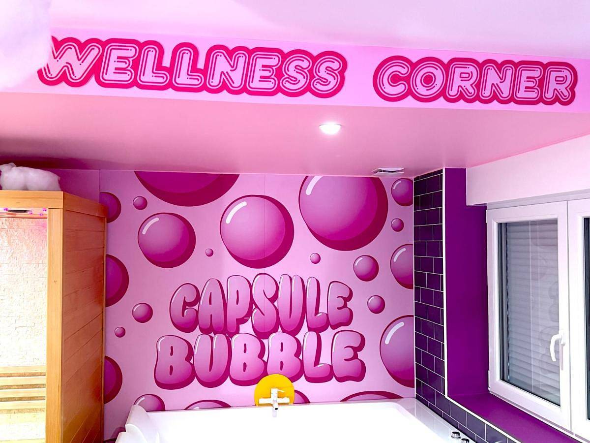 Appartement entier, Capsule Bubble Jacuzzi Sauna Switch 2 in Maubeuge, Avesnes-sur-Helpe