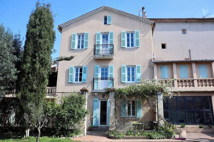 Gîte pour 7 personnes, avec jardin et balcon