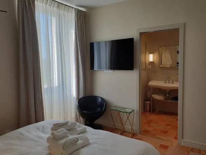 Chambre d’hôte pour 2 personnes, avec Terrasse et Jardin ainsi que Piscine et Vue à Violès - 3