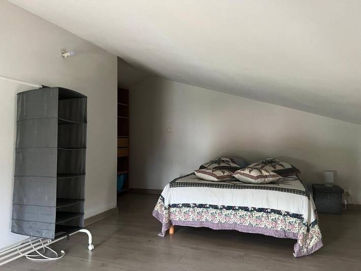 Gîte pour 4 personnes, avec jardin dans Saint-Yvoine