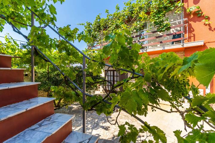 Ganze Wohnung, Ferienwohnung für 2 Personen mit Terrasse in Krnica, Marčana