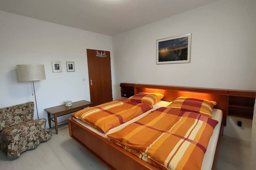 Ganze Wohnung, Gemütliche Ferienwohnung mit 2 Schlafzimmern und Terrasse in Estenfeld, Fränkisches Weinland