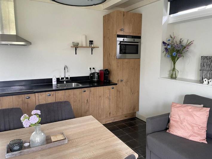 Vakantiewoning voor 3 personen, with Terras and Tuin as well as Uitzicht in Haaren