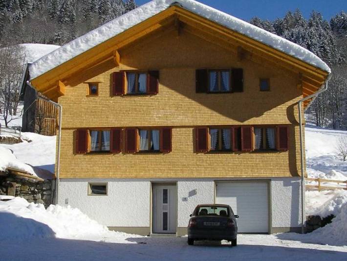 Ferienwohnung für 4 Personen, mit Terrasse und Garten sowie Ausblick in Schoppernau - 2