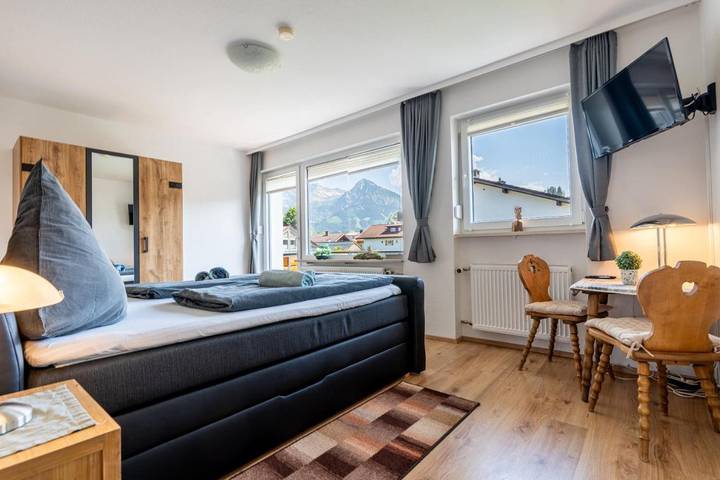 Ferienhaus für 5 Personen, mit Balkon und Terrasse sowie Garten und Ausblick in Fischen