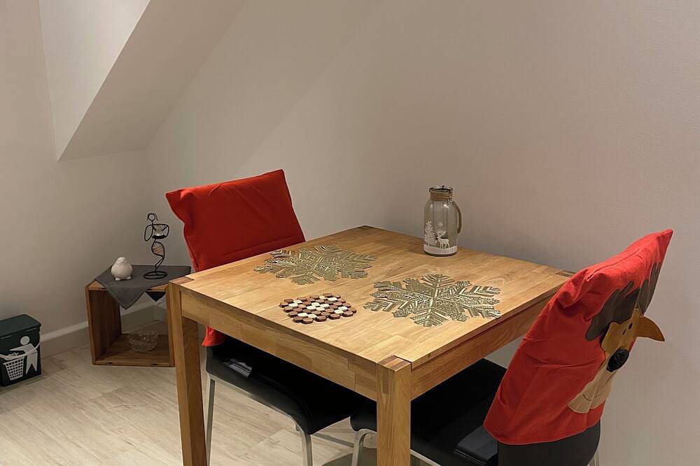 Ganze Wohnung, Gemütliche Ferienwohnung Dg in Klotten, Cochem-Zell