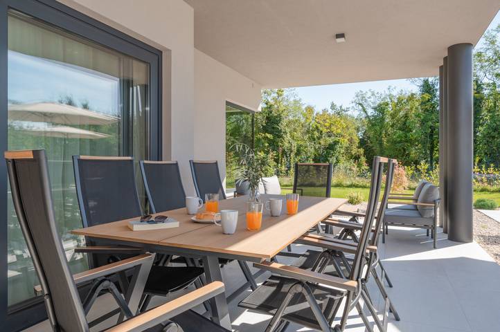 Villa Kalea with pool in Vinez, Eastcoast Istria