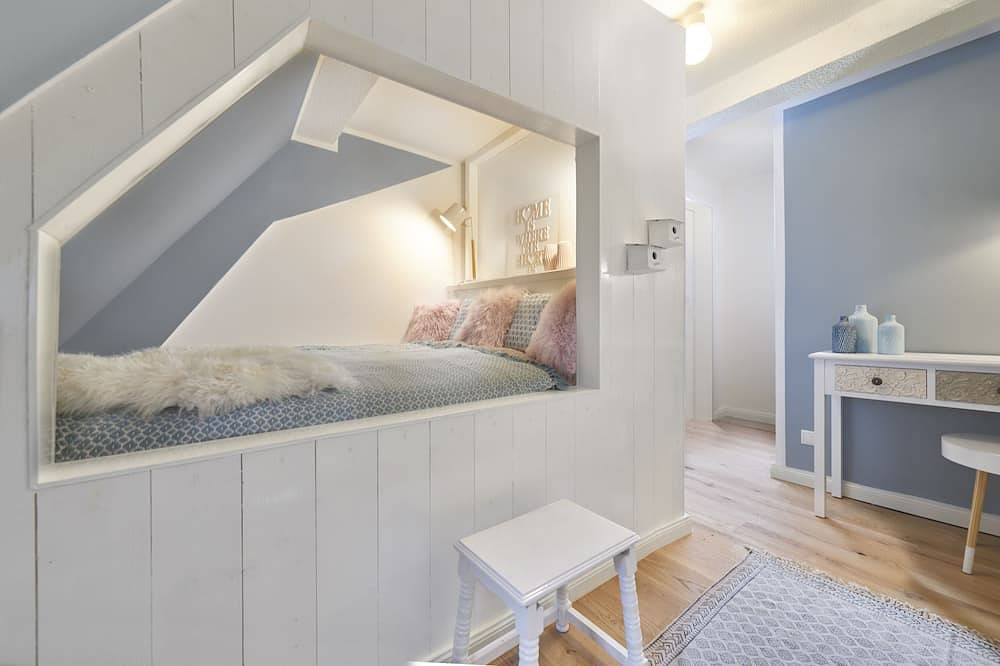 Luxus-Ferienhaus mit Sauna und Garten. Alle Schlafzimmer mit eigenem neuem Bad in Burg Eltz, Treis-Karden