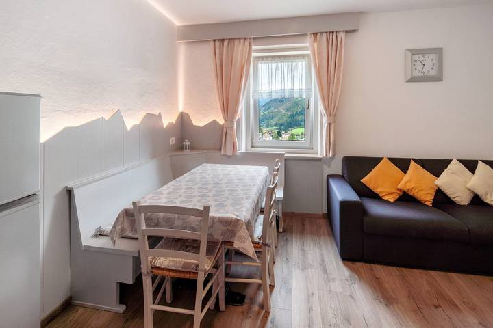 Gîte pour 5 personnes, avec jardin à Moena - 4