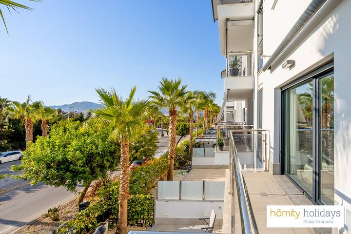 Ganze Wohnung, Ferienwohnung für 6 Personen mit Ausblick in Playa Granada, Motril
