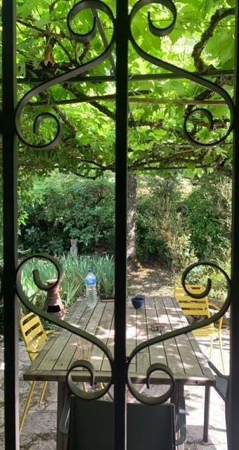 Maison Authentique en pierre pour 2 personnes in Montaigu-de-Quercy, Tarn-et-Garonne