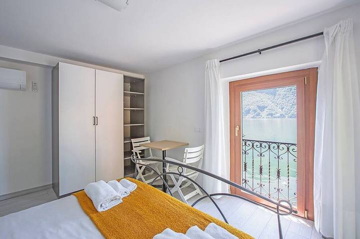 Appartamento intero, La Sentinella - Lake View & Panoramic Terrace in San Mamete, Valsolda