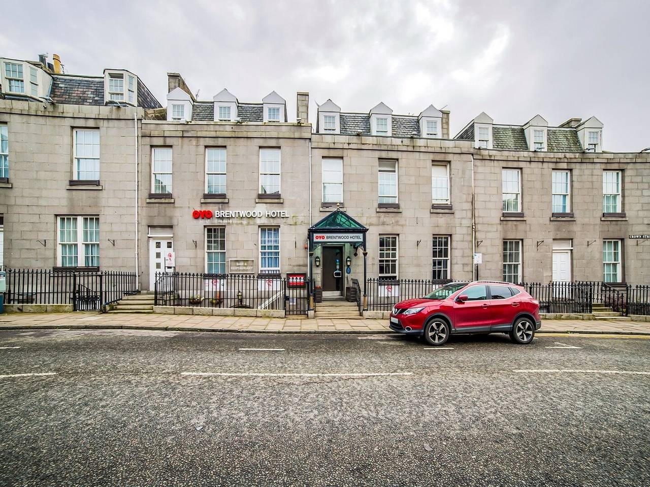 Standard Twin Room in Aberdeen, Aberdeenshire