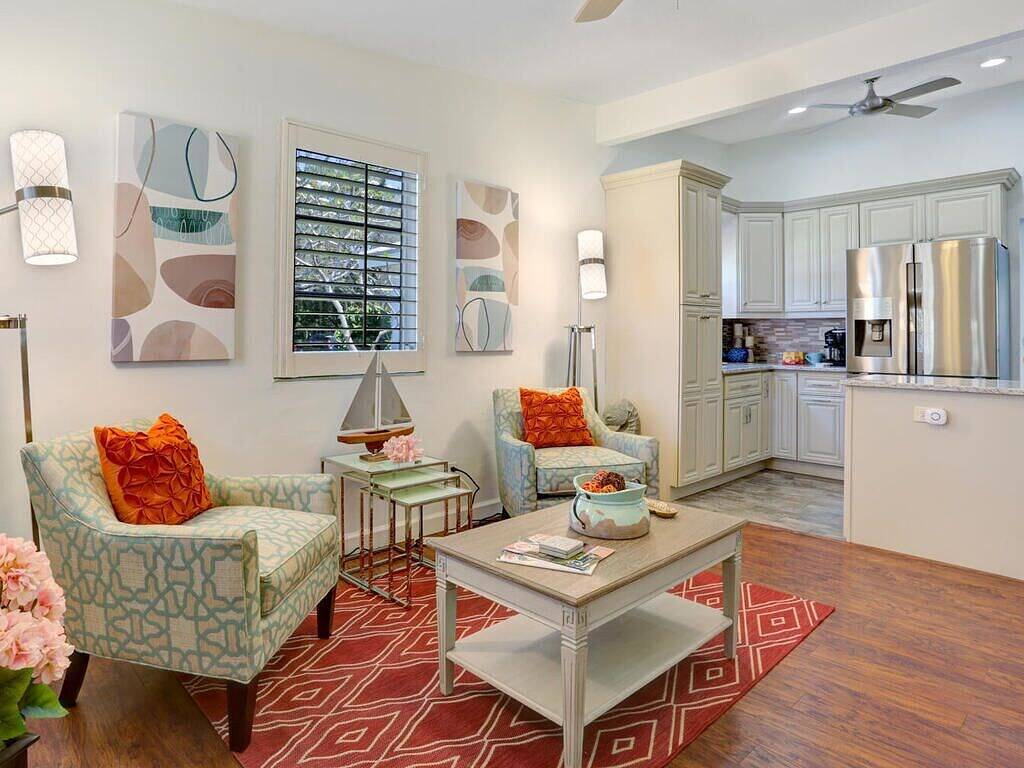 Quaint Bungalow in Lake Park with Private Pool & Spa - Minutes from Beaches in Naples (Florida), Southwest Florida