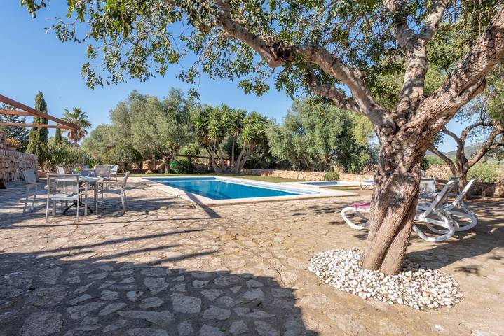 Appartement entier, Bel appartement dans une ferme avec Wi-Fi, piscine et grand espace extérieur in Manacor, Majorque de l'Est