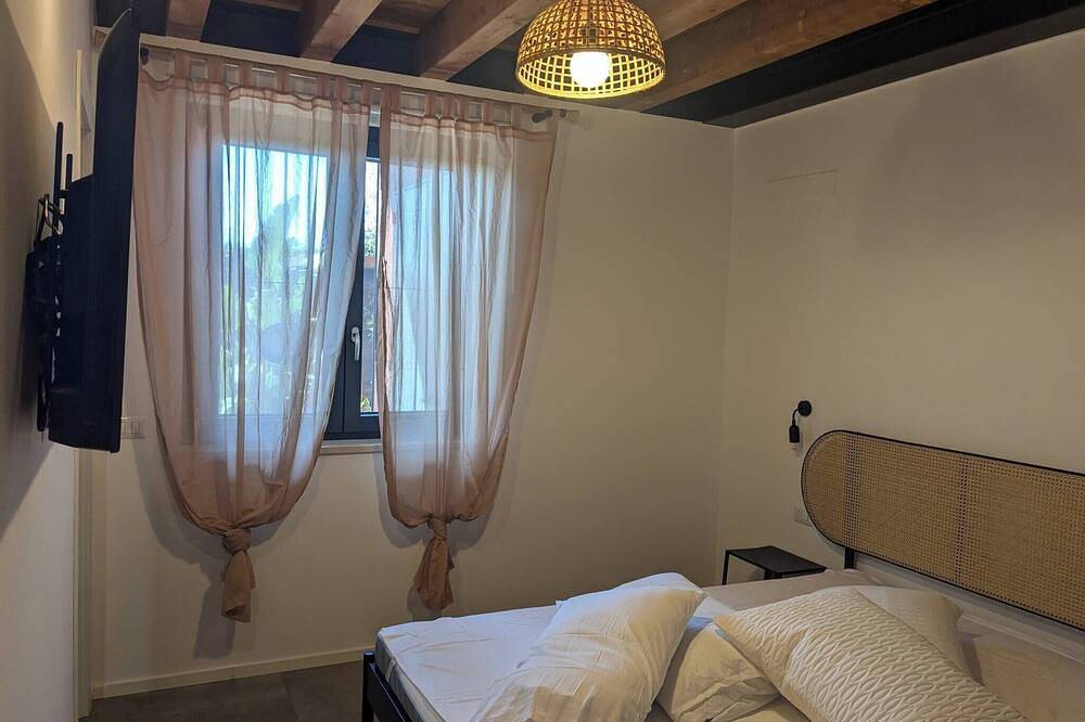 Entire apartment, Charming Italian Countryside Retreat for Family Getaways in Fregene, Rome Province