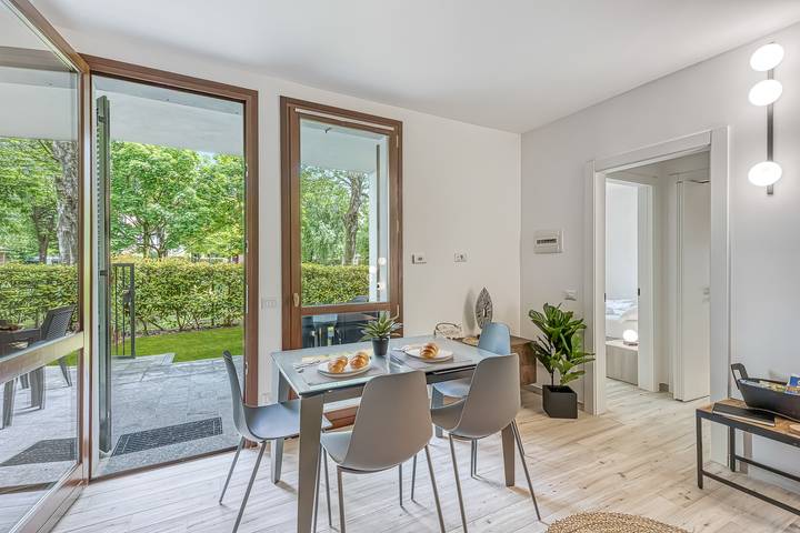Gîte pour 4 personnes, avec terrasse, adapté aux familles dans Porlezza - 2