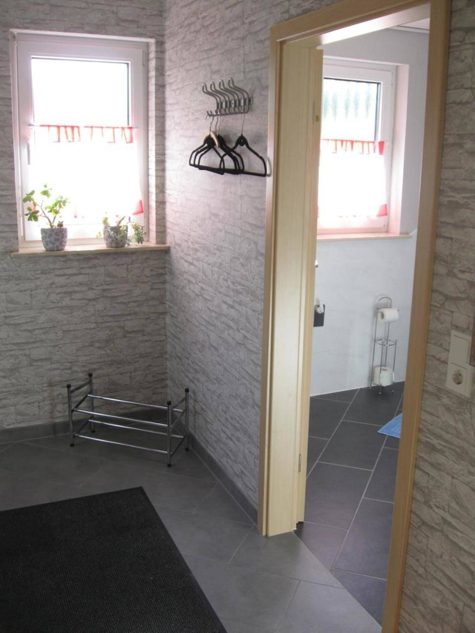 Ganze Wohnung, Apartment with Garden View in Bebra, Hessisches Bergland