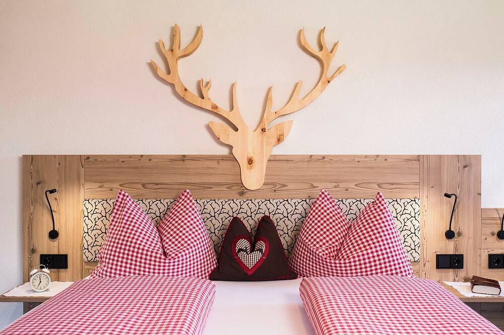 Exklusives Chalet mit Sauna, riesigem Garten + Whirlpool in Reith im Alpbachtal, Kaisergebirge