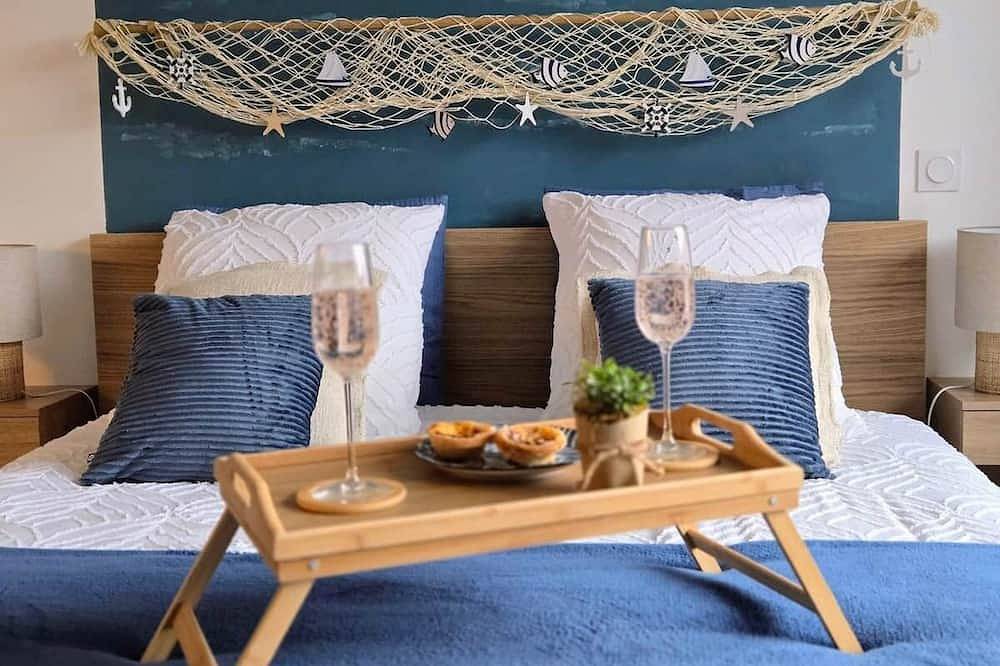 Appartement entier, \"Studio Bleu\": esprit bord de mer in Éguilles, Côte méditerranéenne (France)