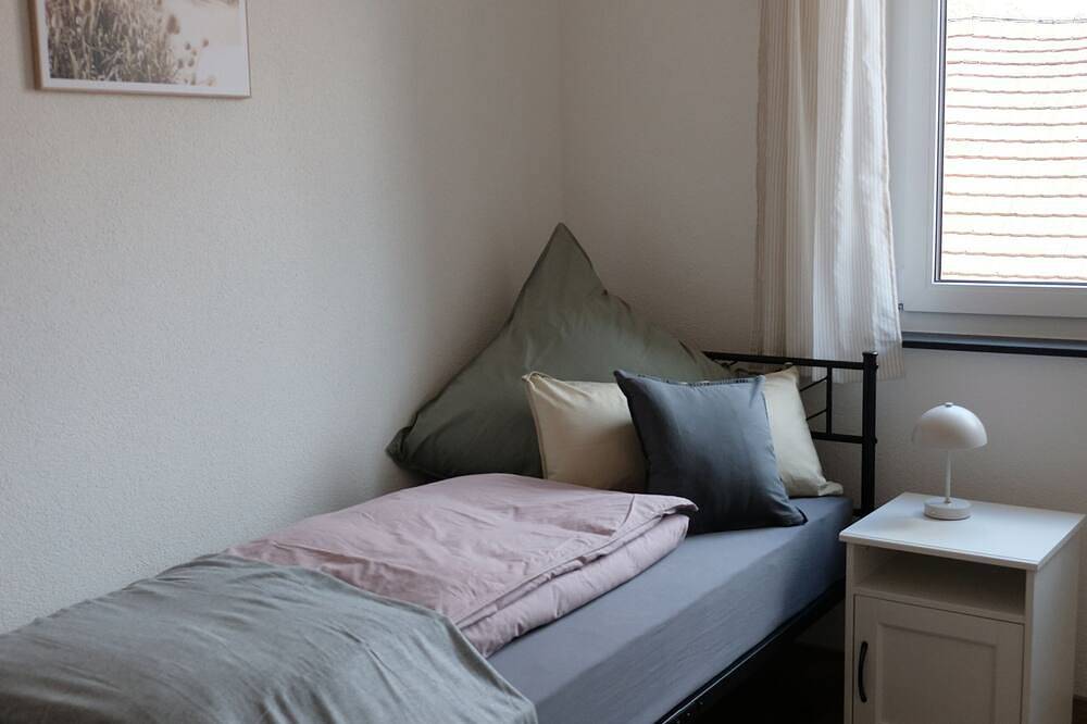 Ganze Wohnung, Wohnung mit 3 Schlafzimmern und Balkon in Ravensburg, Region Bodensee-Oberschwaben