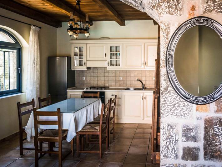 Ferienhaus für 6 Personen, mit Terrasse und Pool sowie Garten