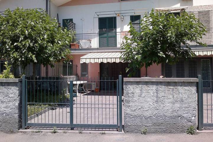 Ferienwohnung für 4 Personen, mit Terrasse und Garten