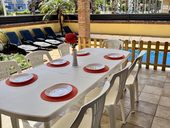 Casa rural para 12 personas, con piscina además de balcón y jardín en Salou - 2