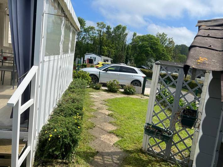 Camping pour 6 personnes, avec terrasse et piscine dans Plages du débarquement - 3