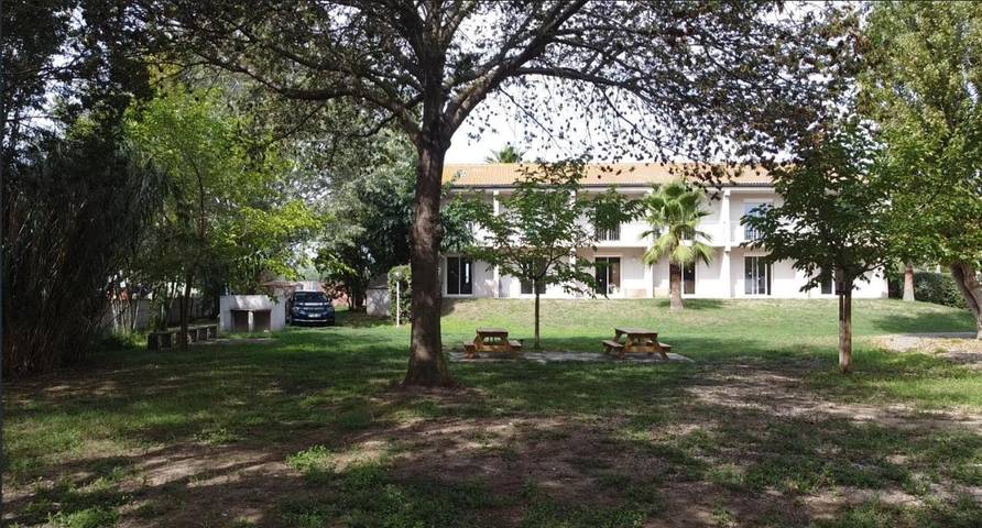 Gîte pour 4 personnes, avec Balcon et Terrasse ainsi que Jardin et Piscine dans Serignan Plage - 4