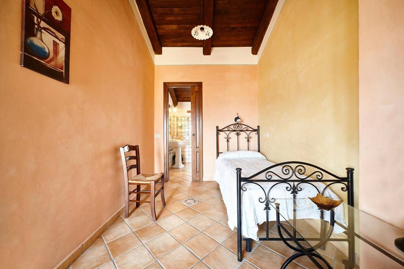 Entire apartment, Cozy Apartment in the Heart of Casal Velino in Casal Velino, Cilento